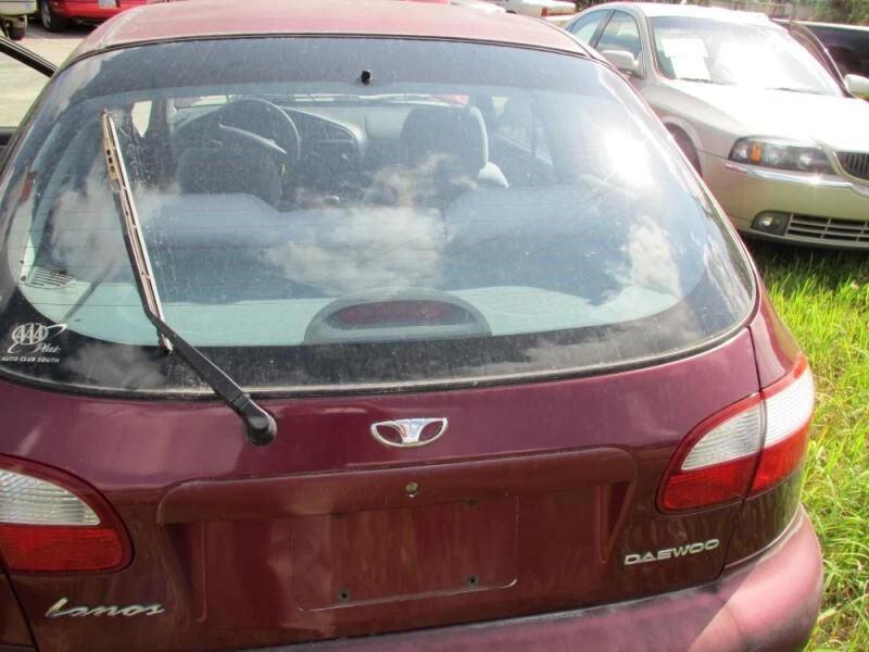 Right Rear Quarter Glass OEM 1998 1999 2000 2001 2002 Daewoo Lanos 2DR - Image 4 of 4