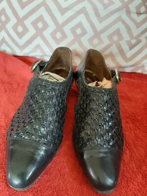Chaussures 39,5 SAGA 1980 cuir tressé chèvre bleu marine - Photo 1/4