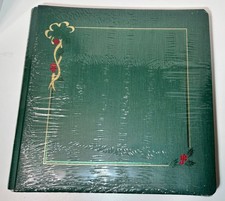 Creative Memories 12x12 Green Holly Christmas Premiere Holiday Album 15 Pages