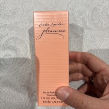 PLEASURES WOMEN by ESTEE LAUDER 1 FL oz / 30ml Eau De Parfum Spray EDP New