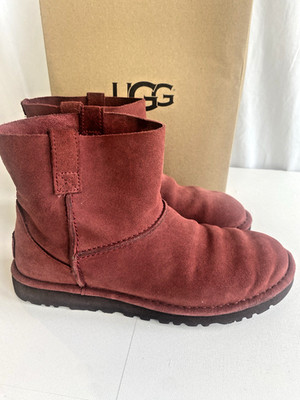 Ugg Boots Women 8 Classic Unlined Mini Perf Ankle Bootie Red Suede Round Toe NIB