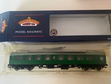 Bachmann 39-023B Corridor SK . Never been used or out of box