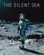 DOONA BAE signed autograph 20x25cm Silent Sea in person autograph ACOA