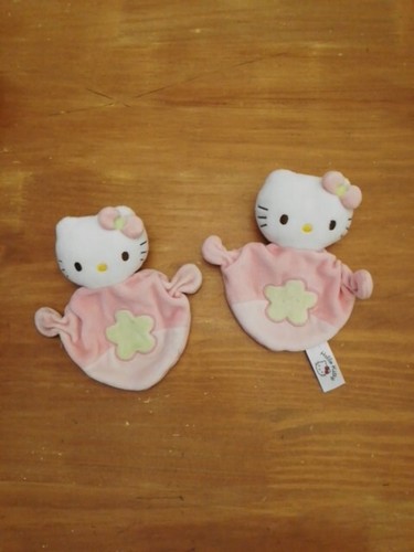 Lot 2 Doudou Hello Kitty rose Blanc fleur verte Plat Chat Sanrio Grelot - Afbeelding 1 van 2