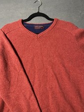 Brook Taverner Men  s Pullover Sweater Size Large 100 Lambswool Red