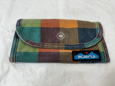 KAVU Big Spender Wallet Womens Patchwork Trifold Logo 7.5''x4'' Snap Zip Checkbook