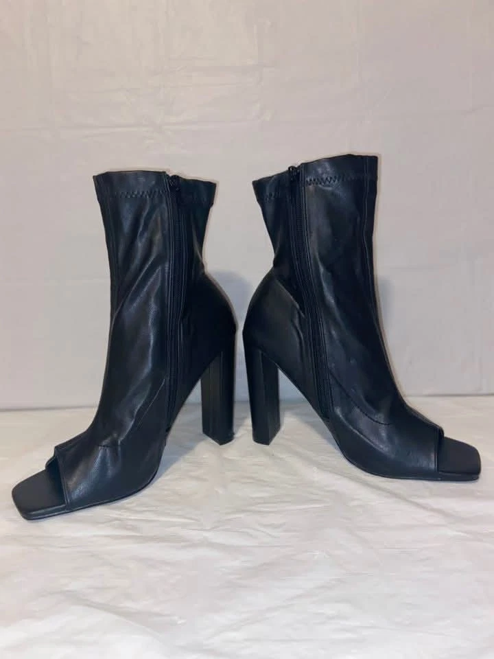 Liliana Novax-3 PU Square Ooen Toe Booties Chuchy Heel In Black Sz 7.5 - Image 3 of 4