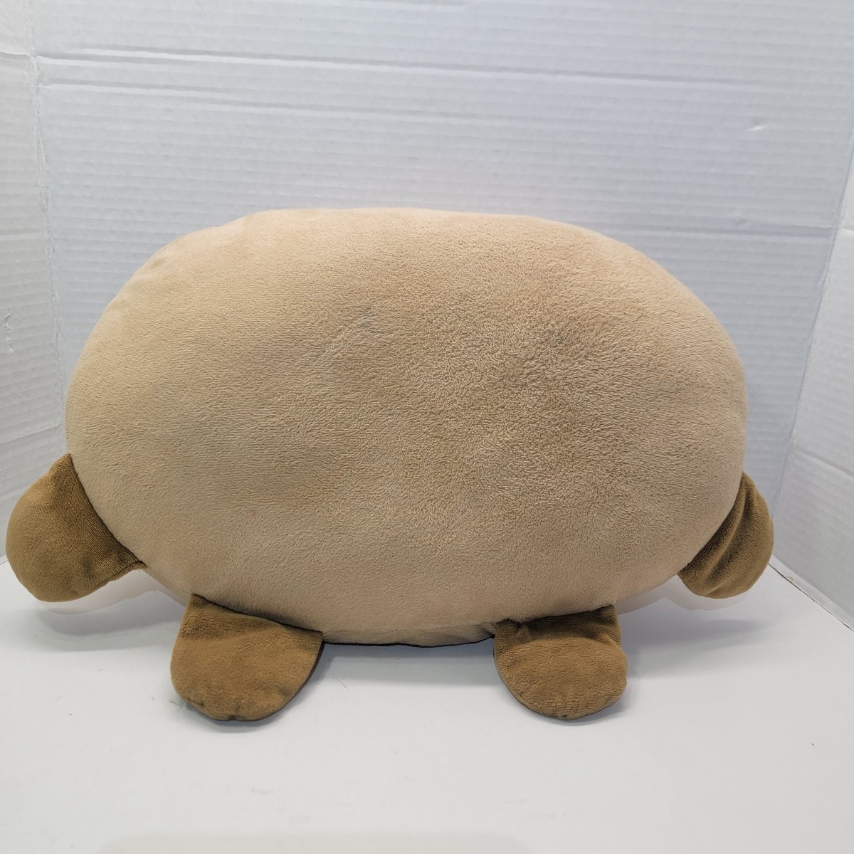 BT21 Laydown Shooky (Cookie) 16
