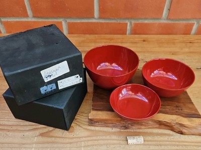Vintage Echizen Lackgeschirr dreiteiliges Schüsselset in Rotlack aus Japan Neu 