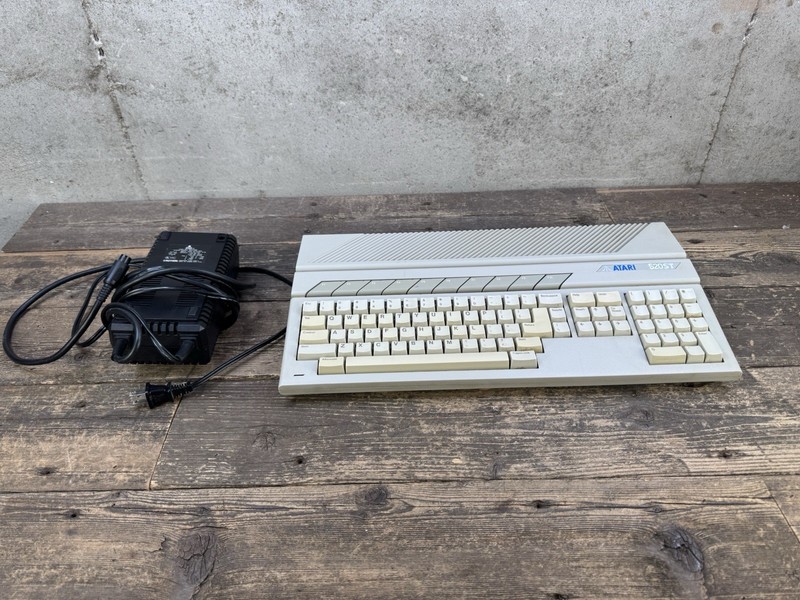 Atari 520 ST Computer Vintage Includes Power Supply