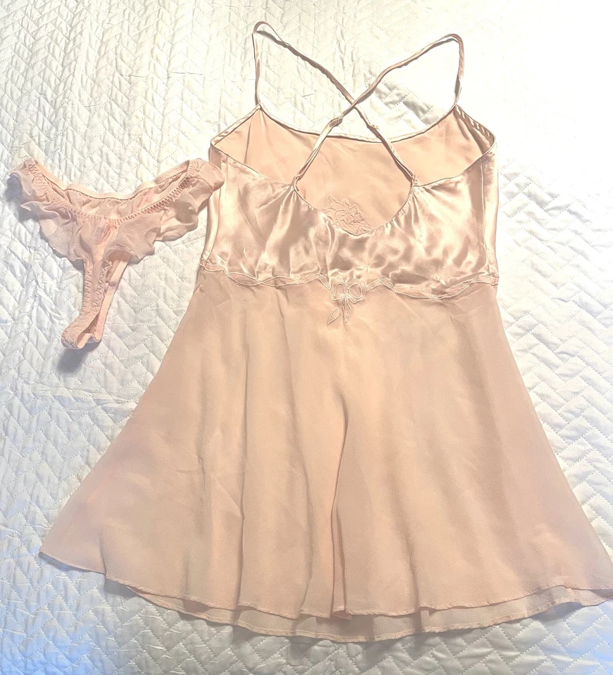 Vestido sin Mangas Vintage Victoria’s Secret S 100% Seda Melocotón Chemise Con Panty Foto 4 de 4