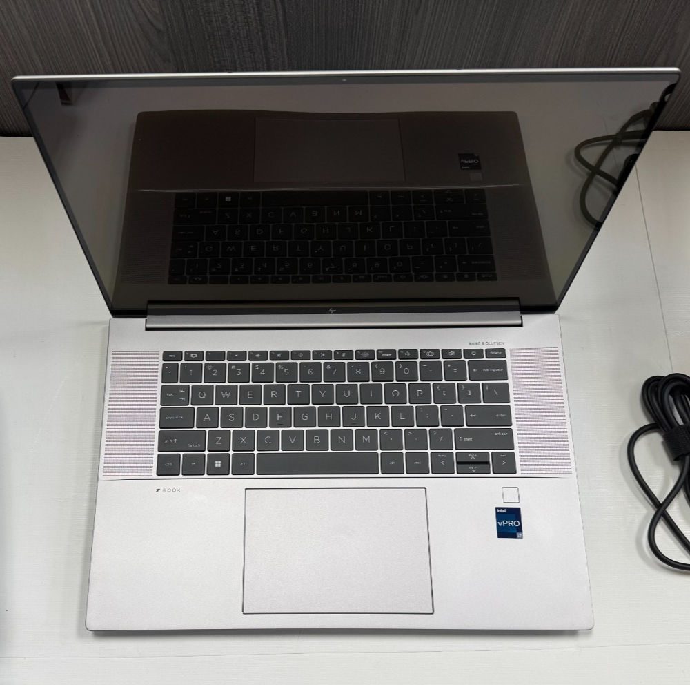HP ZBook Studio 16 G9 Laptop i7 4K OLED TOUCH 512GB32GB RTX A2000