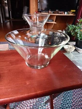 VTG ANCHOR HOCKING CLEAR GLASS CHIP AND DIP SET W/ HOLDER. 1162