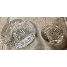 Vintage 6” & 4” Round Clear Pressed Glass Ashtrays ~ Starburst/ Flower Bottom