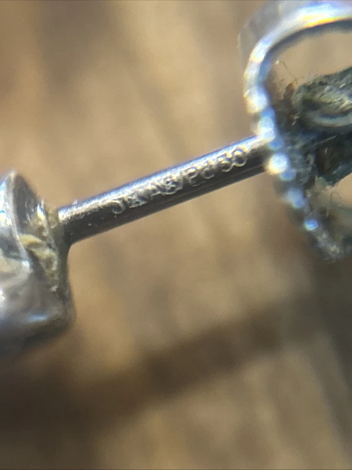 Pendientes de aro James Avery de plata y paladio con respaldo de plata de ley 11,31 G Foto 2 de 4