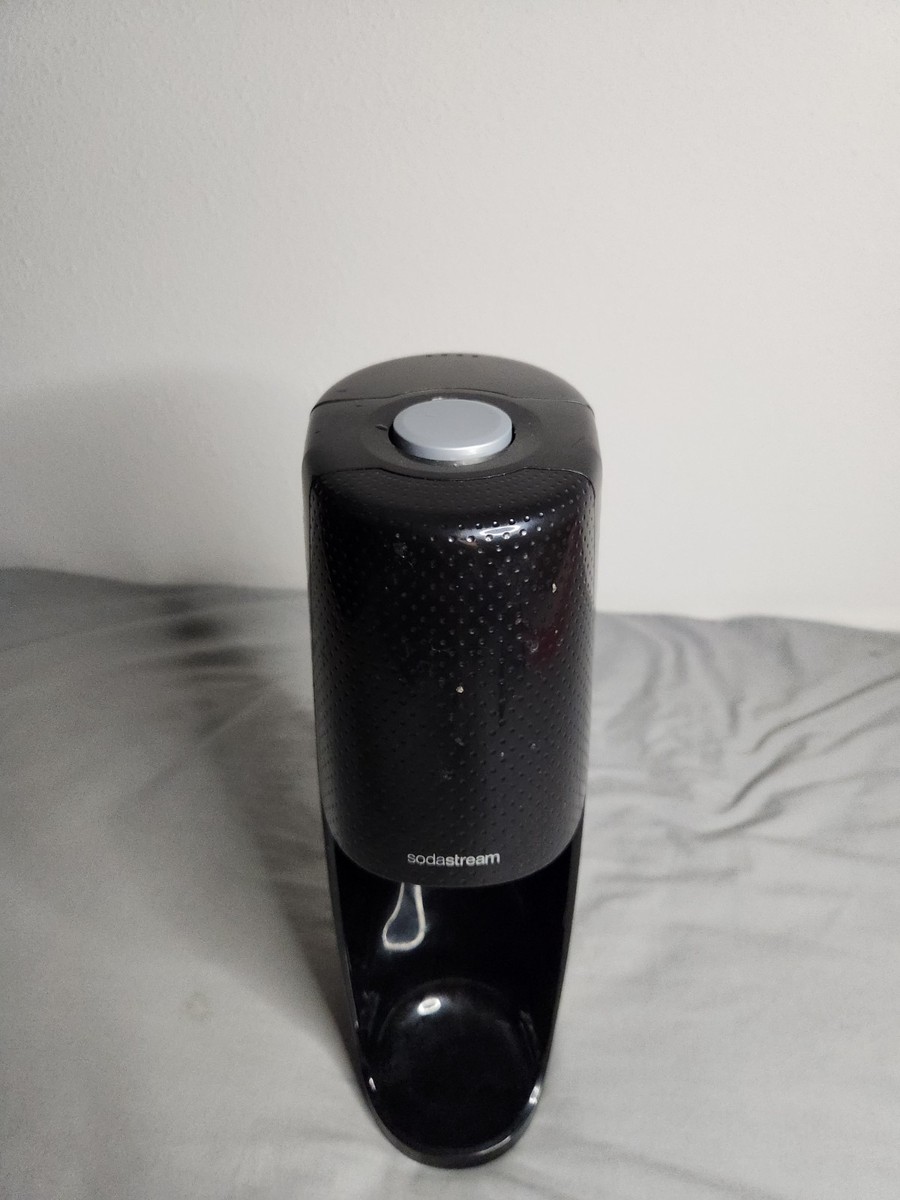 SodaStream SPT-001 Sparkling Water Maker Machine Black Portable Tested EUC