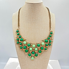Vintage Green Cabochon Statement Bib Necklace Antique Gold Tone Curb Chain Boho