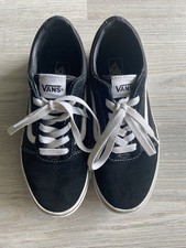 VANS Kid's Size 4 Low Top SneakersSuede / Canvas Shoes Black /White