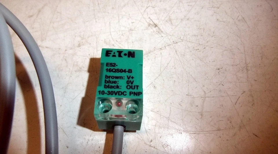 Eaton E52-16QS04-B Rectangular Inductive Proximity Sensor PNP - Image 3 of 3