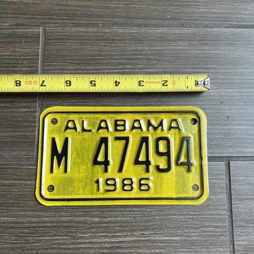 Vintage 1986 Alabama Motorcycle License Plate Yellow Black M47494 - Afbeelding 1 van 4