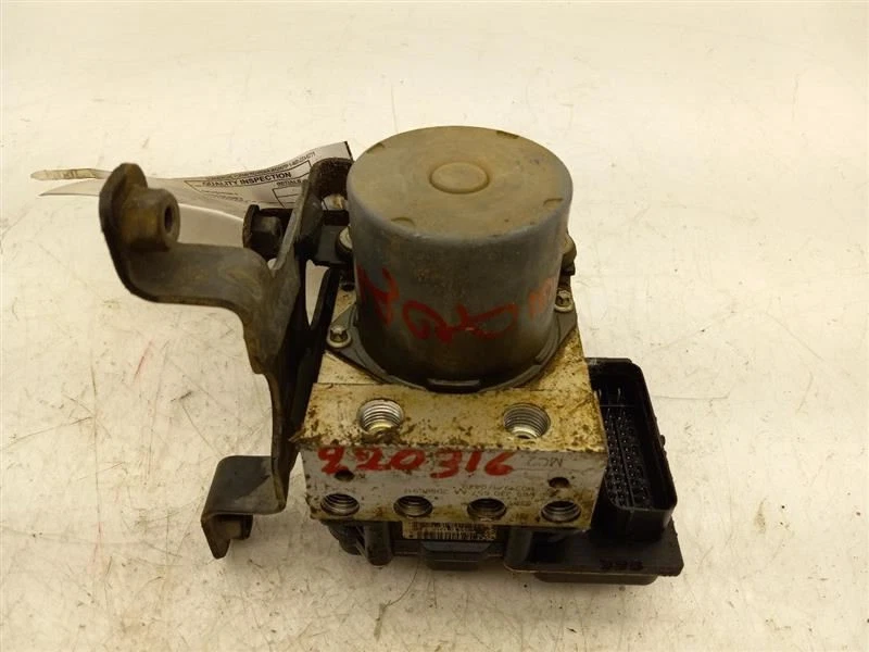 Anti-Lock Brake Part Assembly 09-14 Cadillac Escalade 20896914 - Image 3 of 4