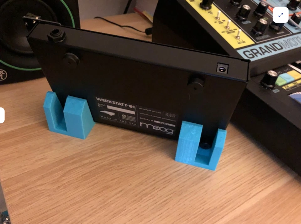 Compact Upright Stand for Moog Werkstatt with Built-in Power Clip - Image 4 of 4