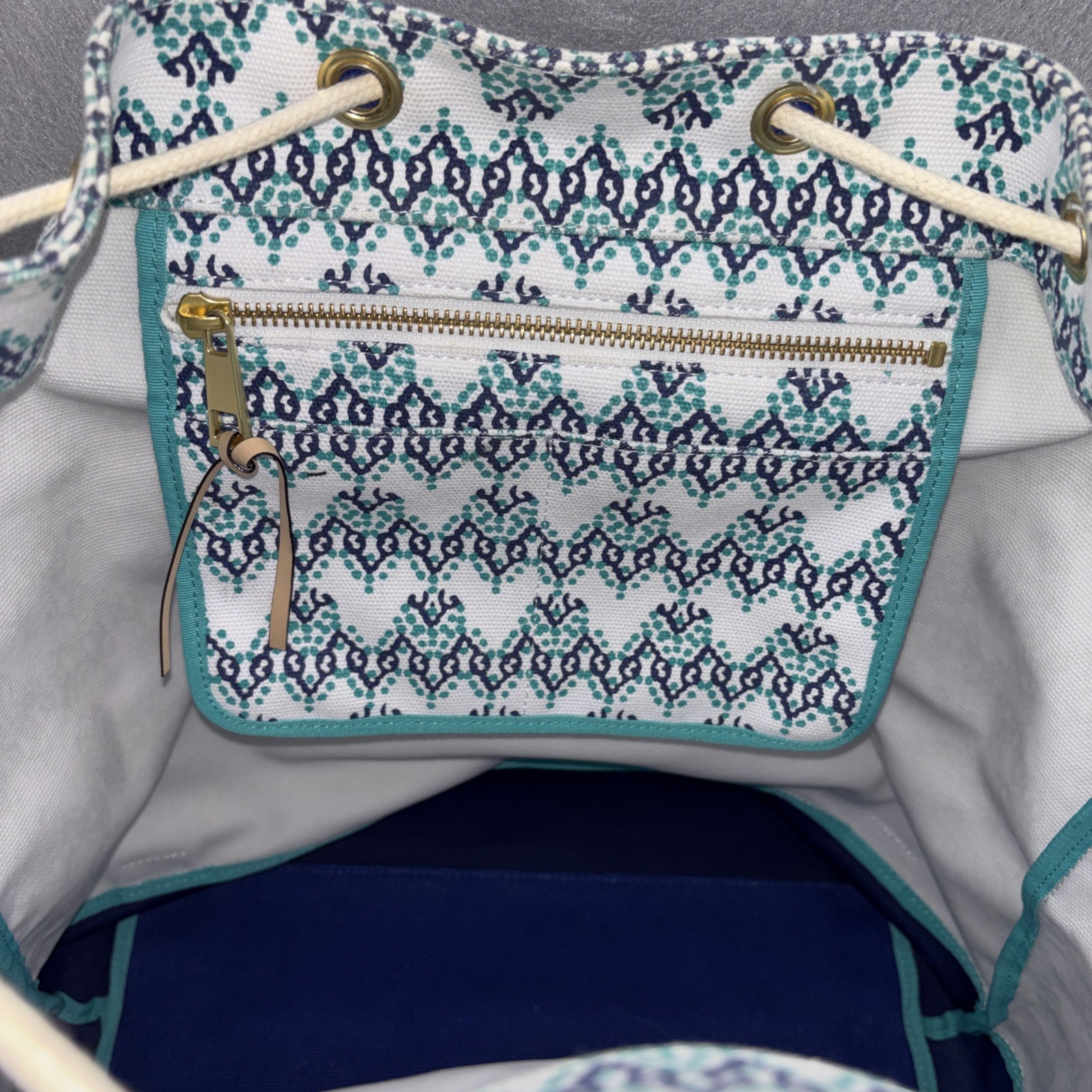 Vineyard Vines Cotton Drawstring Backpack Blue Te… - image 18