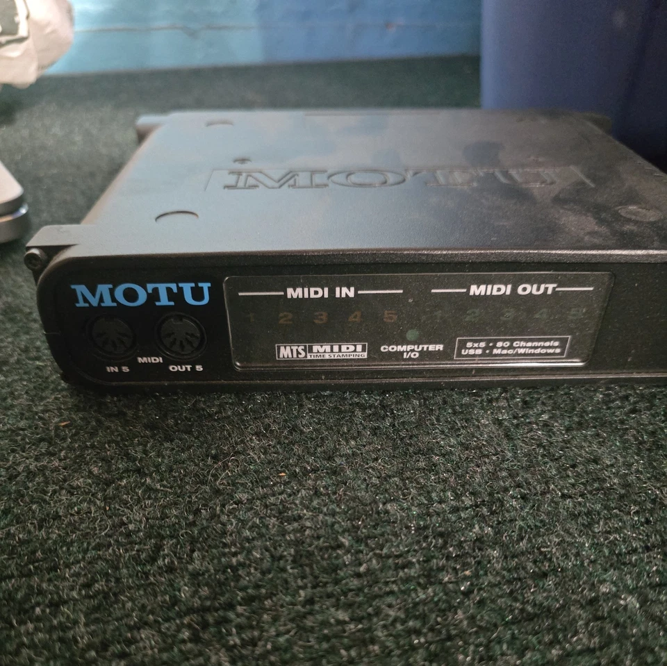 MOTU micro lite USB MIDI INTERFACE 5IN 5OUT - Image 2 of 4