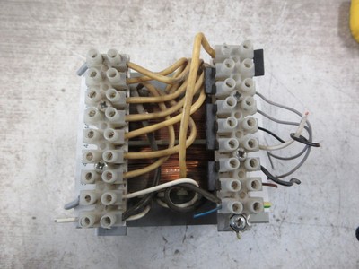 Trafomic Oy Transformer 3AFE 5890 9581 C 650VA Pri: 380-500V Sec: 230V Used