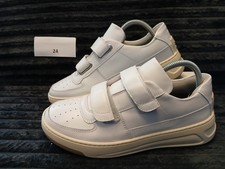 Acne Studios Perey Leder Sneaker in Weiß.