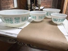 pyrex amish butterprint mixing bowls Complete Set 401-404  1950s
