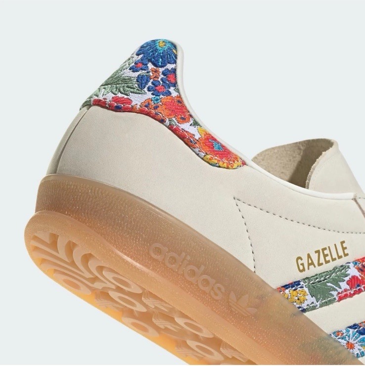 adidas GAZELLEスニーカー s-l400.png