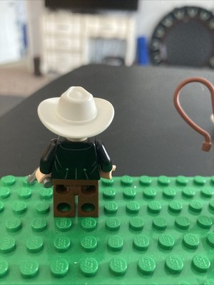 Lego Lone Ranger Western West Tonto Silver Minifigs Whip Gun 79109