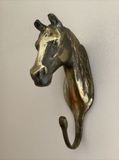 EIN MASSIVER MESSINGGUSS PFERDEKOPF TACK / KOFFERRAUM oder MANTELHAKEN.