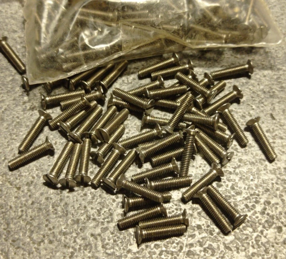 VITE A TESTA PIANA SVASATA IMPRONTA A TAGLIO M 2,5 X 11  CONF. 250 PEZZI - Immagine 2 di 3