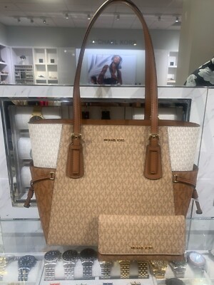 Michael Kors Voyager Large Tote Shoulder Bag + Tri-Fold Wallet Combo Camel Multi