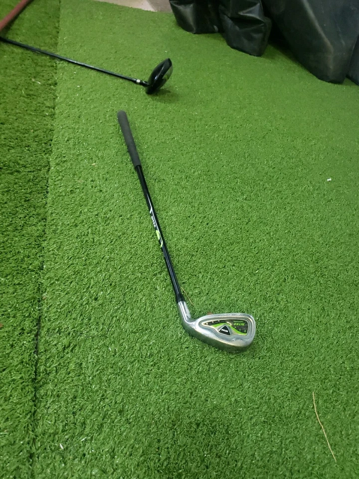 Nitro Crossfire Junior Golf Clubs & Bag RRH 5 Piece Set Black/Green With Balls - Image 3 of 4