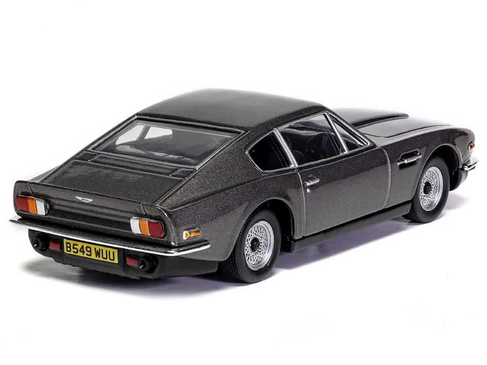 ASTON MARTIN V8 BLACK JAMES BOND "NO TIME TO DIE" 2021 DIECAST BY CORGI CC04805 - Image 2 of 4