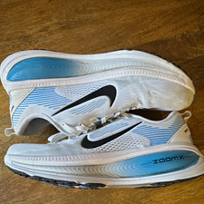Size 11 Nike Vomero 18 White Blue Hero Men's Low Top Lace Up Mesh HM6803-109