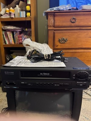 VTG Emerson EWV401A VCR DA-4HEAD Digital Tracking/Quick Plays Great With Remote!
