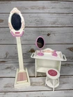 Vintage 1987 Barbie Sweet Roses Bathroom Accents Scale Wicker Vanity Stool