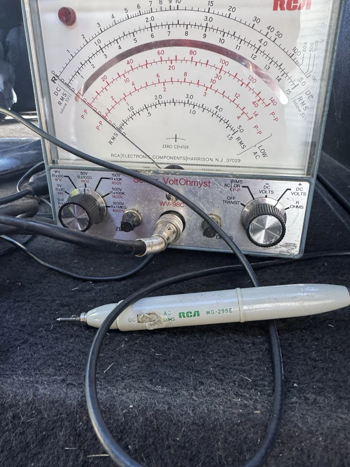 RCA Senior Voltohmyst WV-98C - Изображение 2 из 4