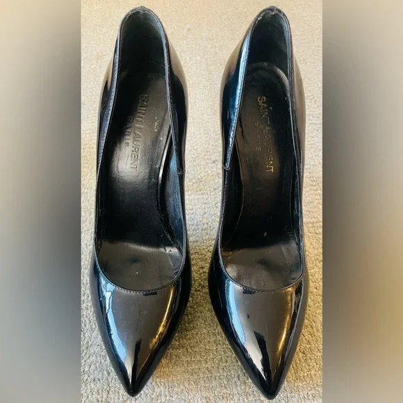 SAINT LAURENT tacco a spillo plateau nero in vernice