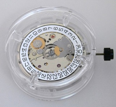 Unverbautes ETA 2824-2 Automatic Werk in Box mit Werkhalter Minutenrad Schrauben