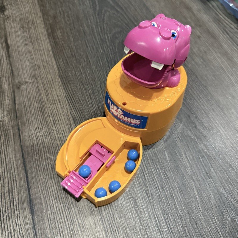 Vintage 1986 Milton Bradley T.H.I.N.G.S. Flip-O-Potamus Game