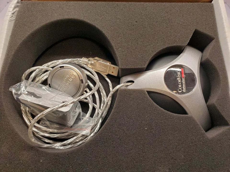 ColorVision SPYDER2PRO Studio Color Calibration For CRT LCD Displays Windows XP - Image 2 of 4