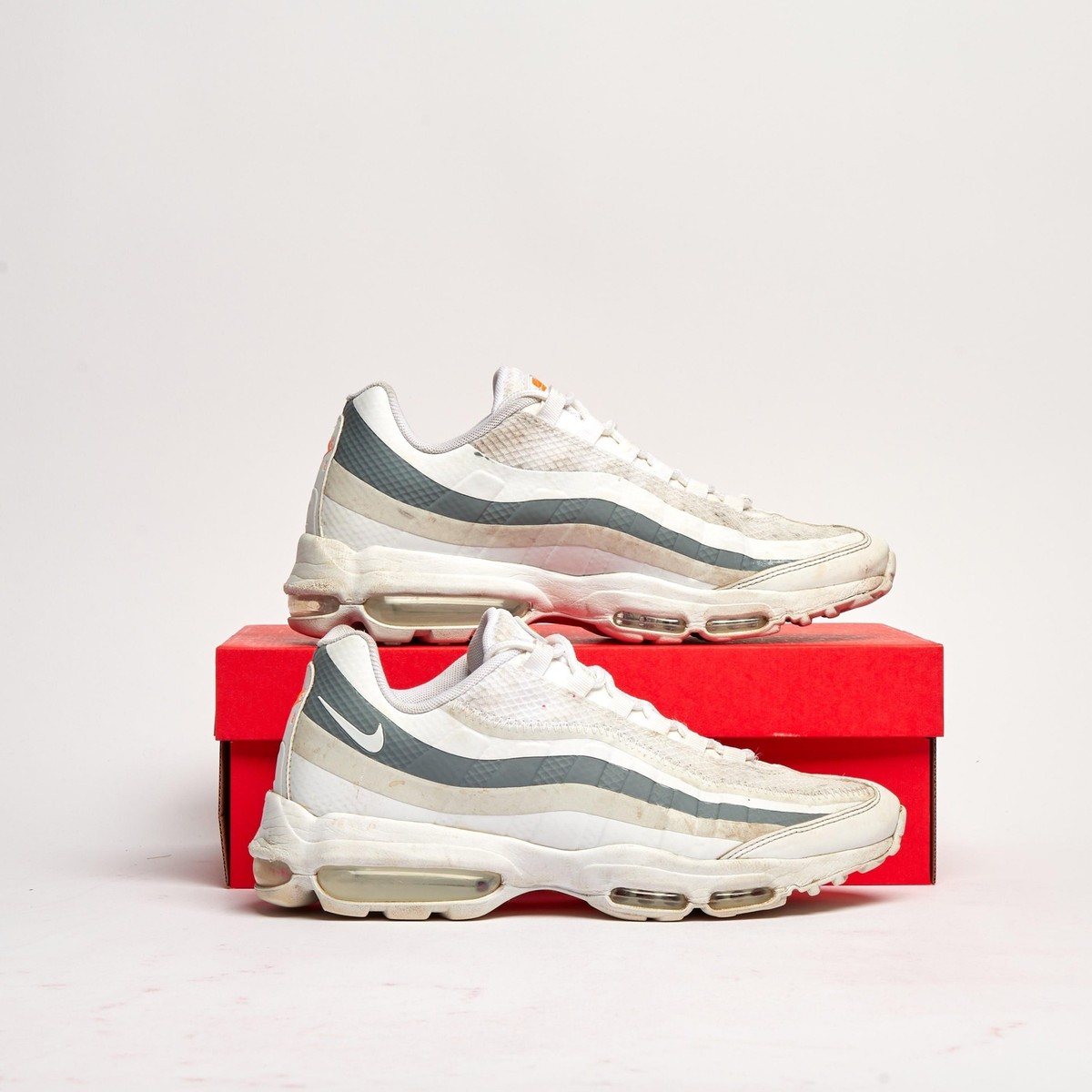 NIKE AIR MAX 95 ULTRA SE 24cm NIKE AIR MAX 95 ULTRA SE 24cm