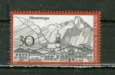 Mi622p - Briefmarke BRD 1970 - Oberammergau (Stadtsilhouette und Berge) - 30 Pf
