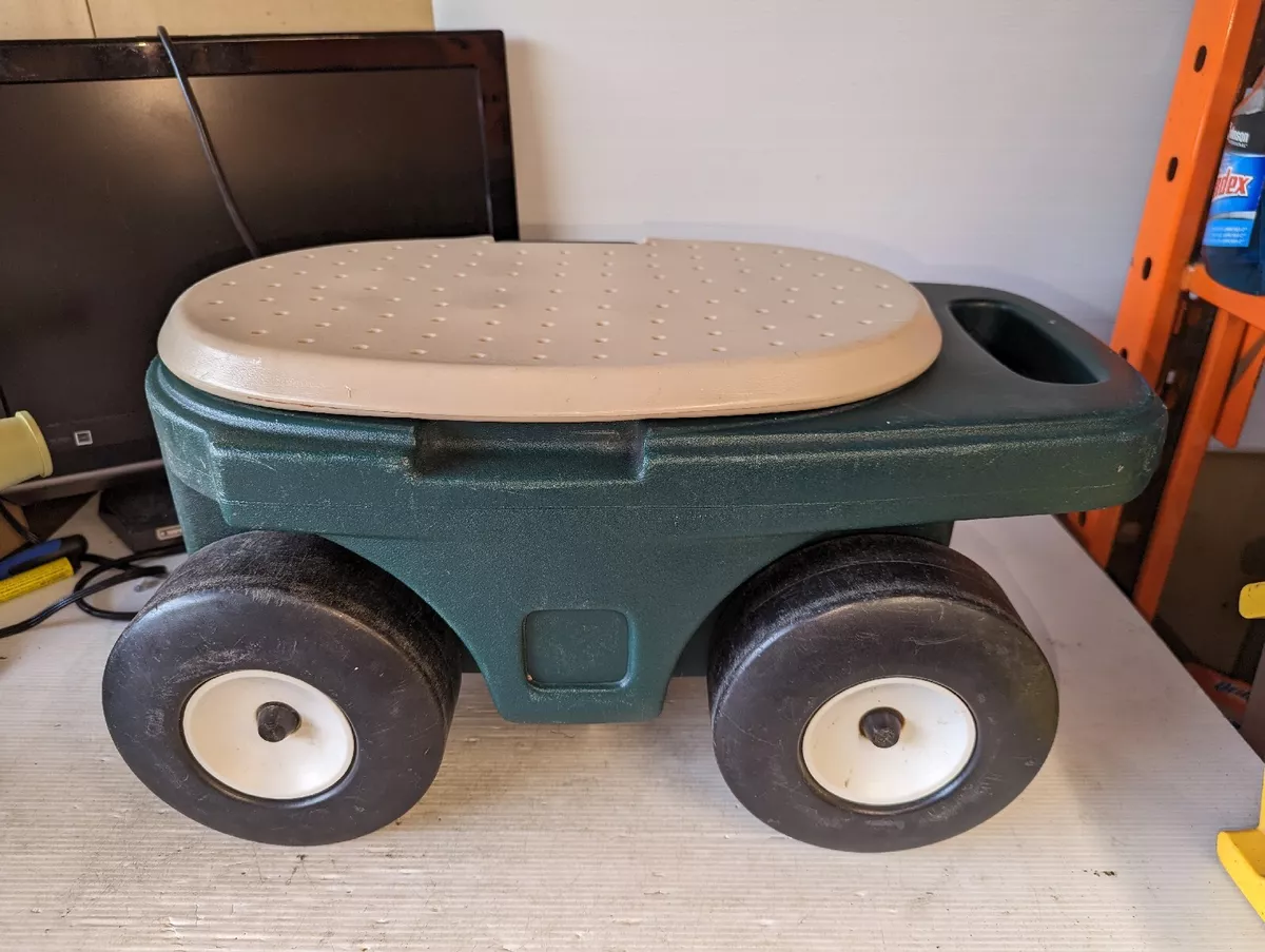 Step 2 Multi Purpose Garden Hopper Cart Scoot Yard Seat Storage