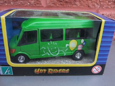 Mercedes 307D Community Minibus Green - Cararama 1/43 Scale BOXED